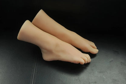 Mannequin Foot Fetish Right – Luxury Foot Fetish Mannequin with Detailed Skin Structure and Natural Look